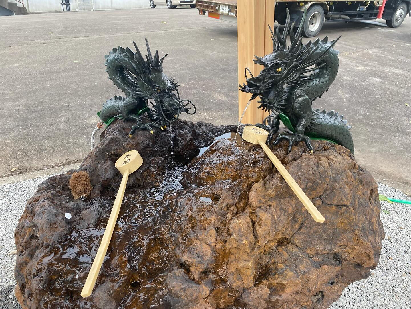 ついに奈井江神社の新しい手水舎が完成しました！✨多くの報道関