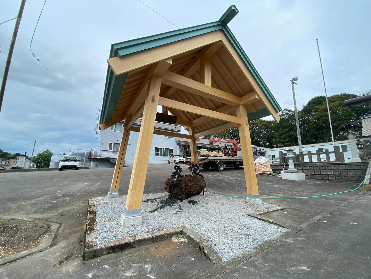 ついに奈井江神社の新しい手水舎が完成しました！✨多くの報道関